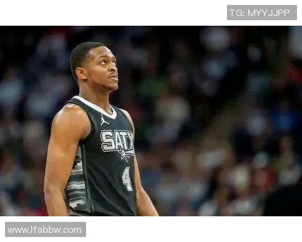 德阿隆福克斯如何在NBA赛场上崭露头角引领球队走向辉煌