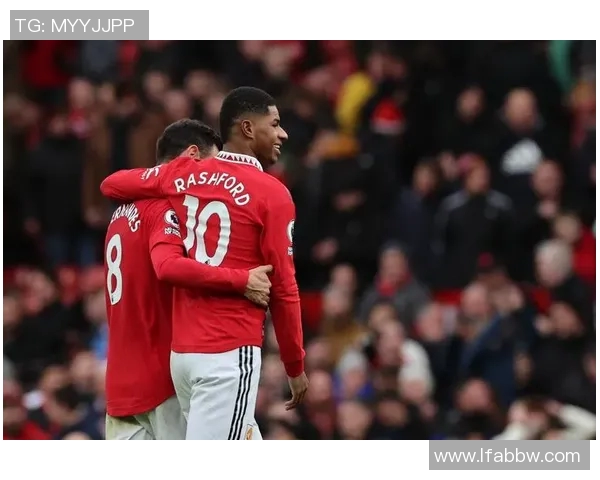 曼城与曼联激战正酣手机直播全程跟踪赛事精彩瞬间