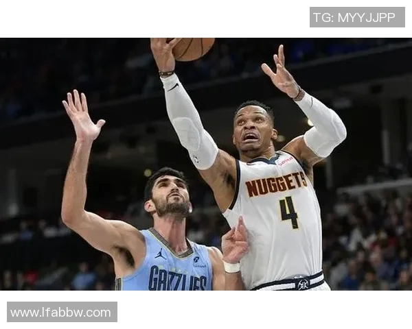 马刺与火箭G4激战正酣谁能在季后赛中逆转局势争夺胜利