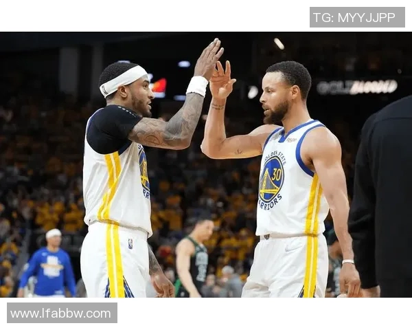 勇士与小牛激战全场精彩录像回顾12月31日比赛亮点分析