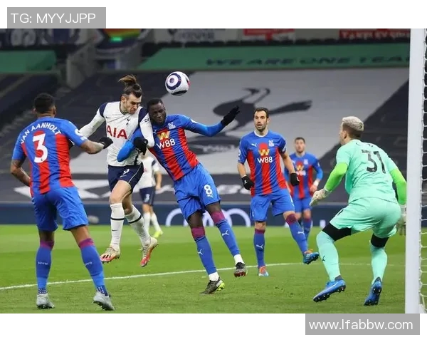 阿斯隆城与都柏林的激烈对决揭示足球魅力与战术智慧的较量