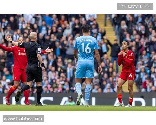 利物浦与曼城精彩对决比赛录像回顾分析与精彩瞬间集锦 利物浦与曼城精彩对决比赛录像回顾分析与精彩瞬间集锦