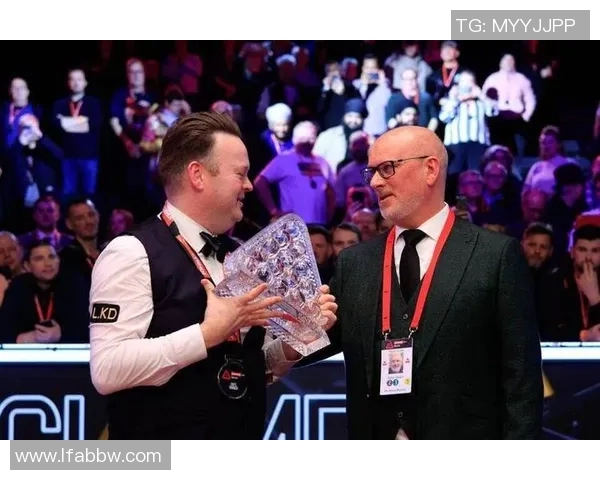 墨菲与艾伯顿的巅峰对决谁能在这场较量中笑到最后