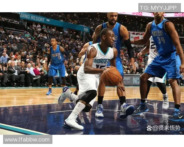 25独行侠对决老鹰展现篮球魅力精彩瞬间回顾与分析