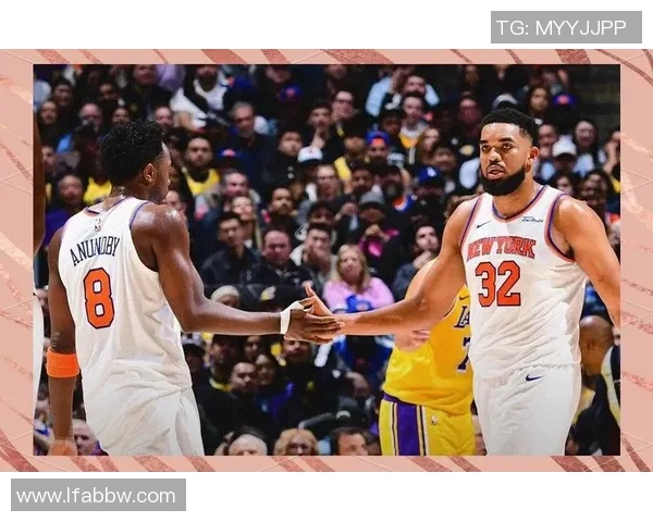 2015年马刺与快船激战回顾精彩录像重温篮球经典瞬间 2015年马刺与快船激战回顾精彩录像重温篮球经典瞬间