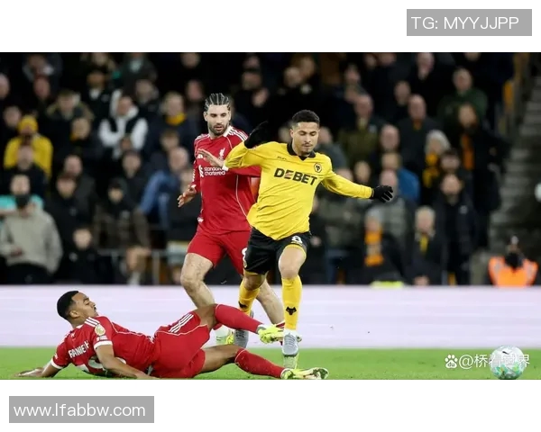 利物浦与热刺激战正酣赛果揭晓引发球迷热议 利物浦与热刺激战正酣赛果揭晓引发球迷热议