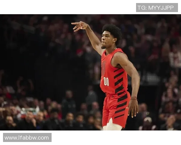 斯库特亨德森:未来篮球之星的崛起与挑战分析 斯库特亨德森:未来篮球之星的崛起与挑战分析